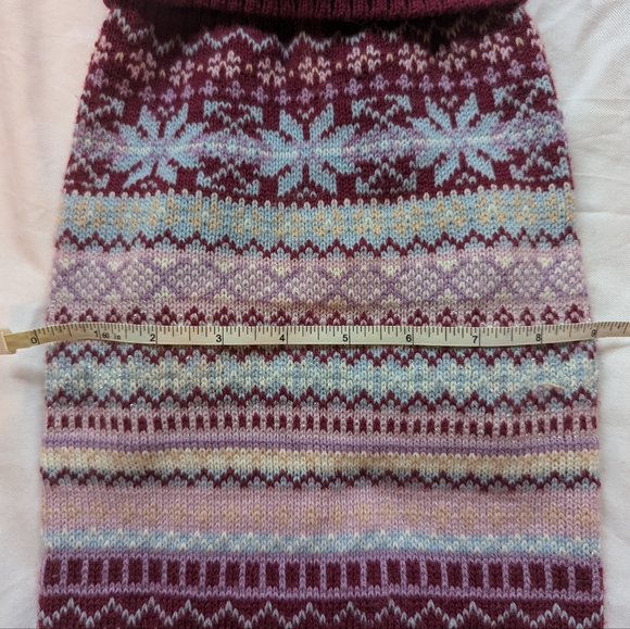 Winter Fair Isle Sweater - Picture 3 of 4